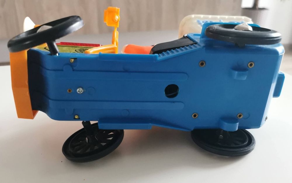 VANDUTA Jucarie masinuta chinezeasca, anii 80, de colectie, cutie orig