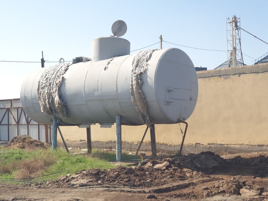 SUV bochkasi 30 tonalik hamma yoği yaxshi chirigan joyi yoq