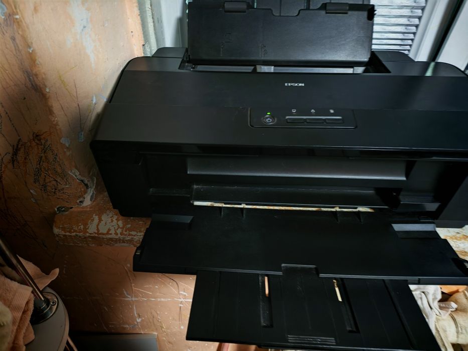 Printer sotiladi epson L1800