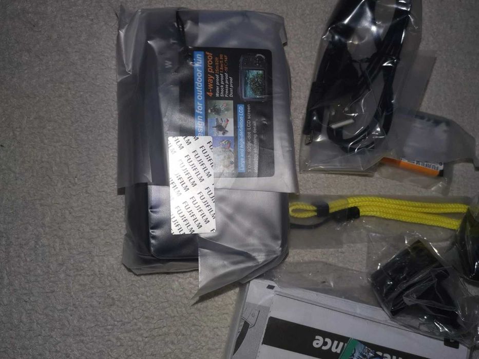 Нова водо- и удароустойчива екшън камера FUJIFILM FinePix XP140