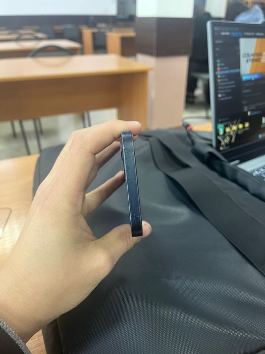 Продам iphone 12