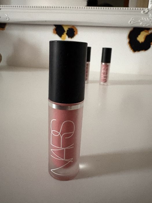 Set 5 rujuri matte NARS