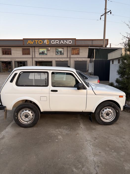 Niva 2115   Sotiladi oladigonlar