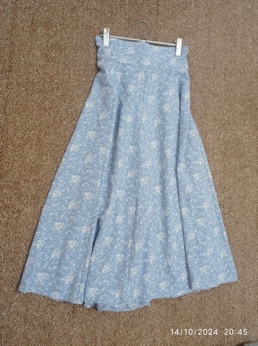 Klyosh bichimidagi yupka