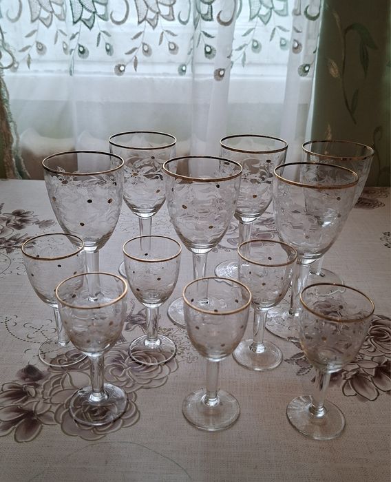 6 фужеров и 6 рюмок из Богемского стекла