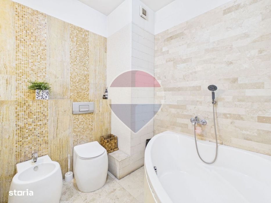 Apartament 5 camere de vanzare în zona Bucurestii Noi