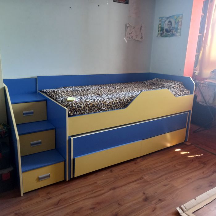 Двойно детско  легло със стълбички