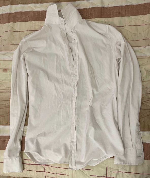 Бяла риза TUDORS