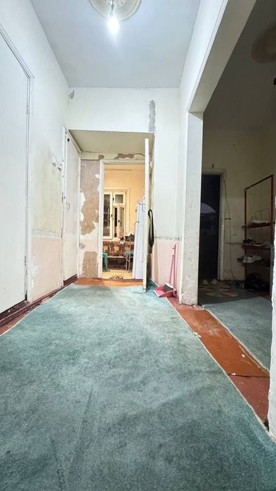 2/8/9. Сергели 5. Метро - 350 м. Квартира 59 м², дом галерейного типа