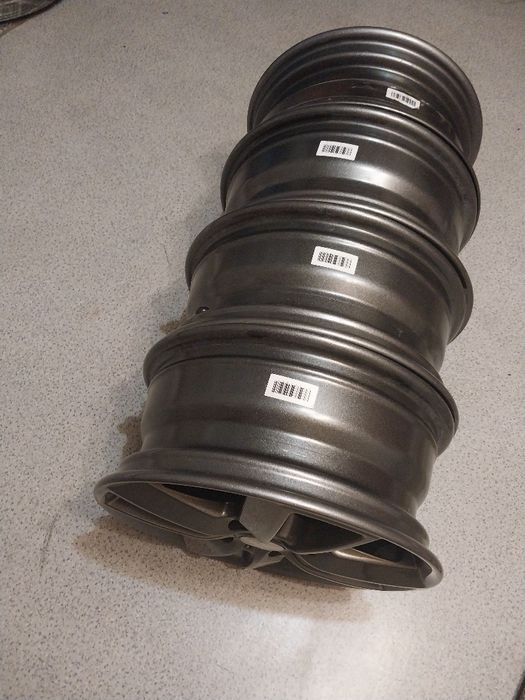 Диски Новые комплект