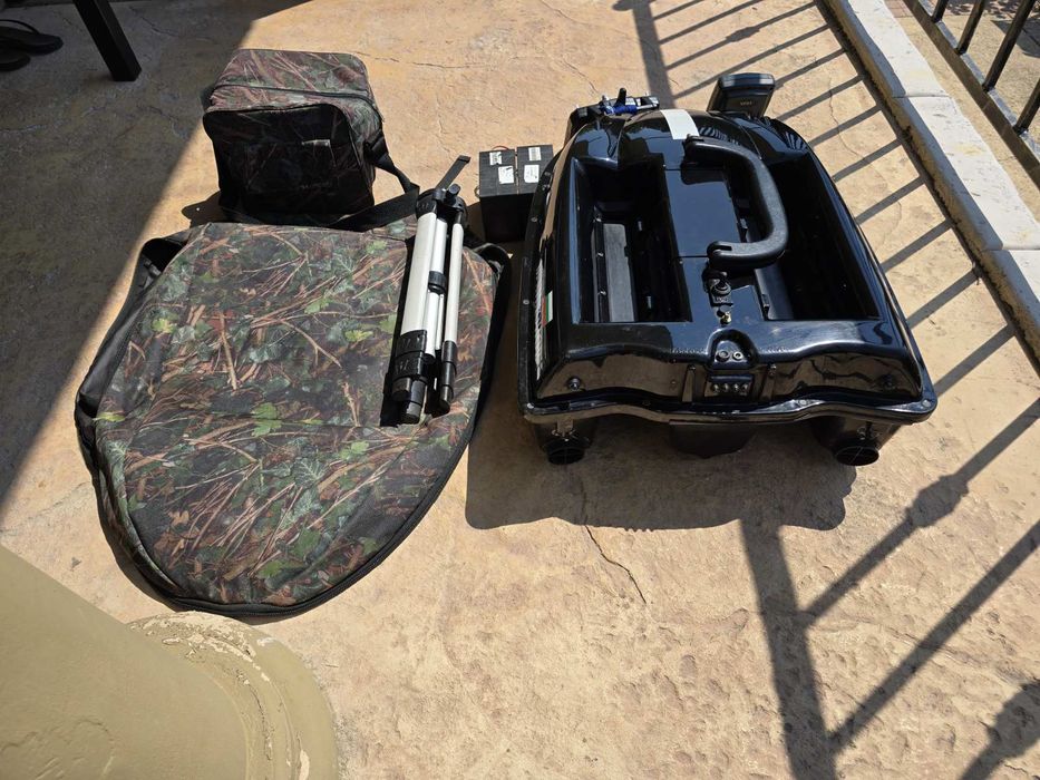 Дистанционна лодка (радио управление) пълен комплект