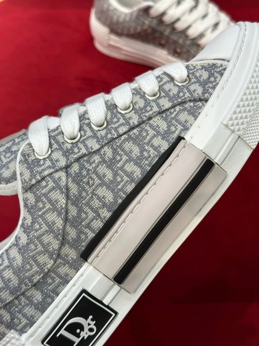CD B23 Low Top Oblique White/Black