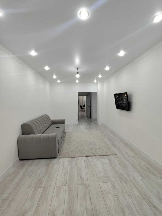 Продается 2 комн. кв. р-н 2-база