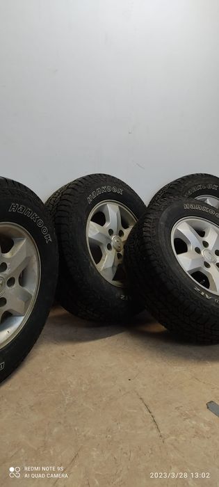 Продам летнюю резину.