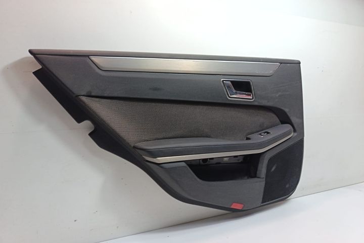 Tapiterie usa spate stanga 2127301570 Mercedes-Benz E-Class W212