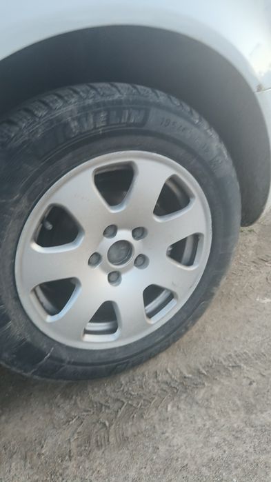 Vând roți de Audi Michelin
