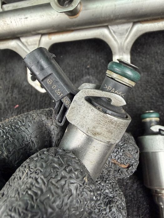 Бензинови дюзи Audi 1.8 TFSI CDH двигател