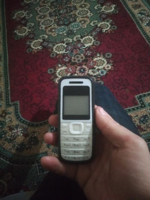 Nokia 1200 sotiladi