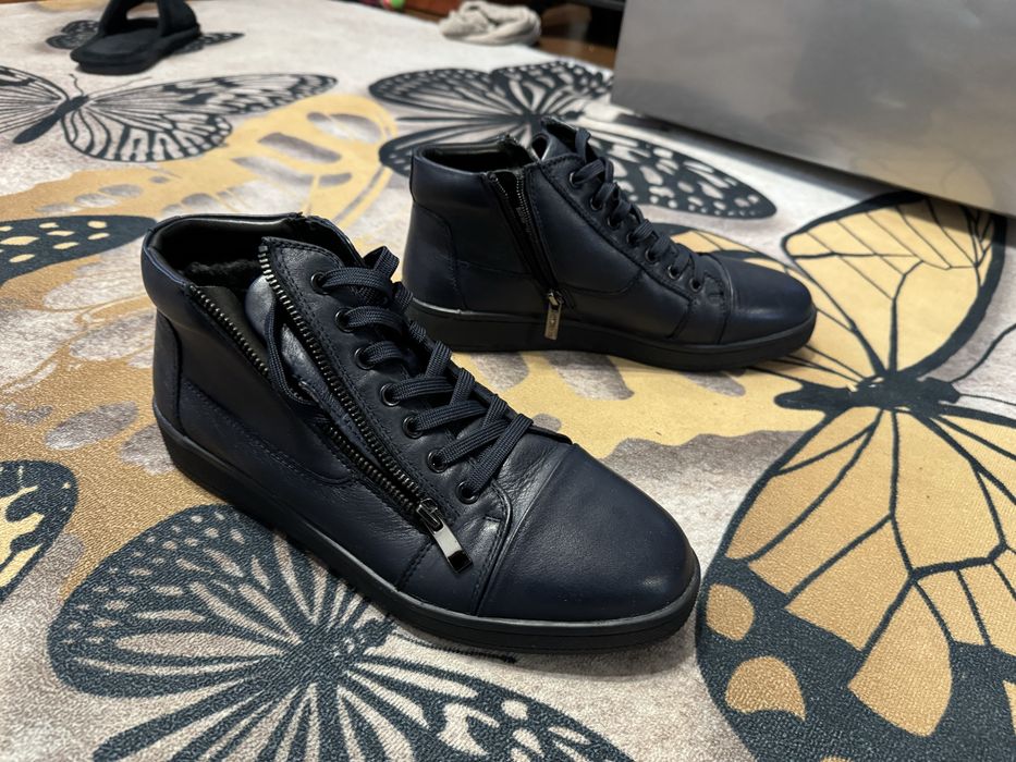 Продам зимние кеды tendance