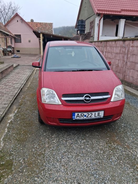 Vând opel meriva