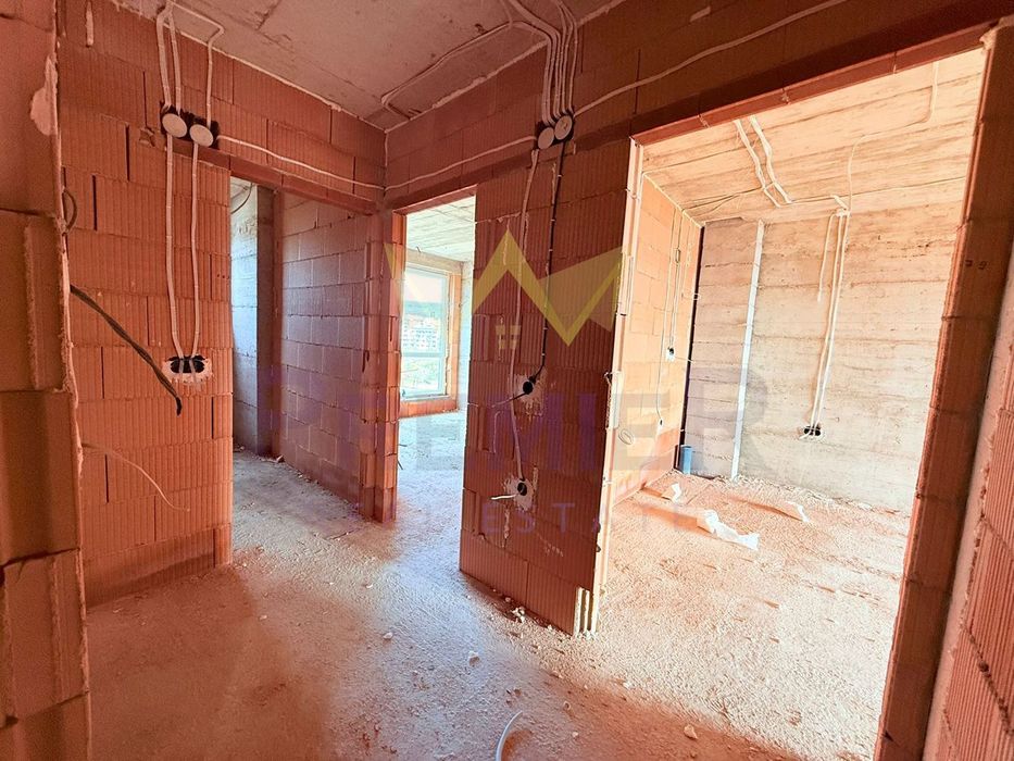 Продава се Тристаен апартамент в Варна, Владислав Варненчик - 86 кв.м за 813 €/кв.м - Снимка #5
