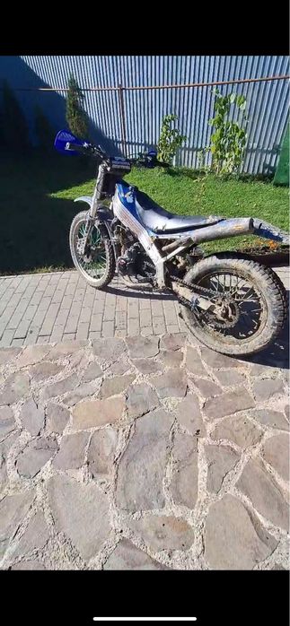 Vand trial bike cu motor 250cc 4t