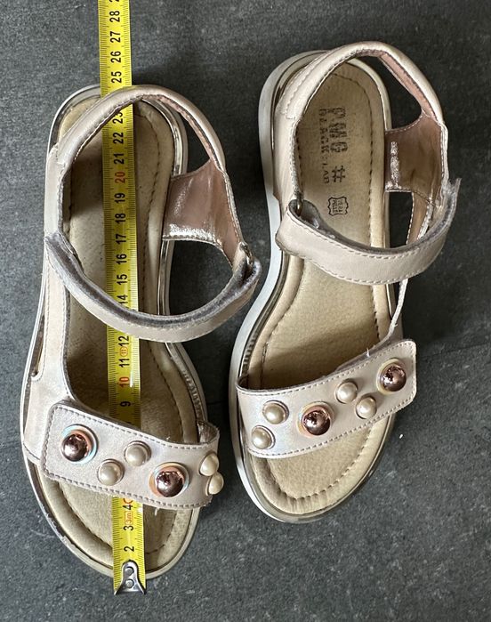 Primigi детски сандали.