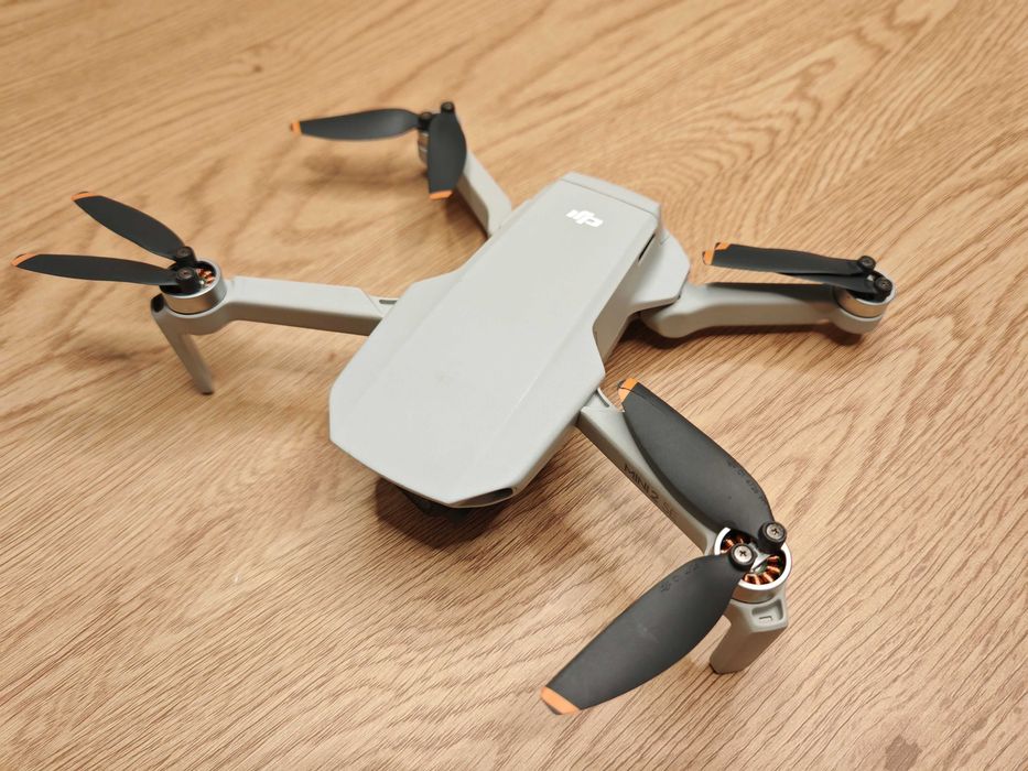 Drona DJI Mini 2 SE
