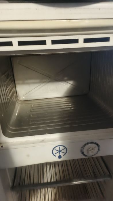 Холодильник продам