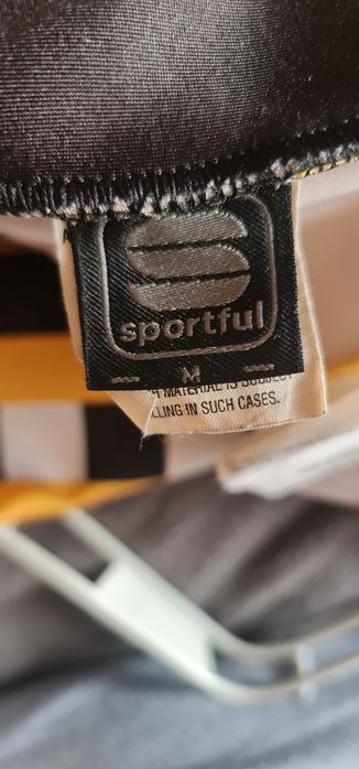 Горнолыжный спортивный спусковой комбинезон