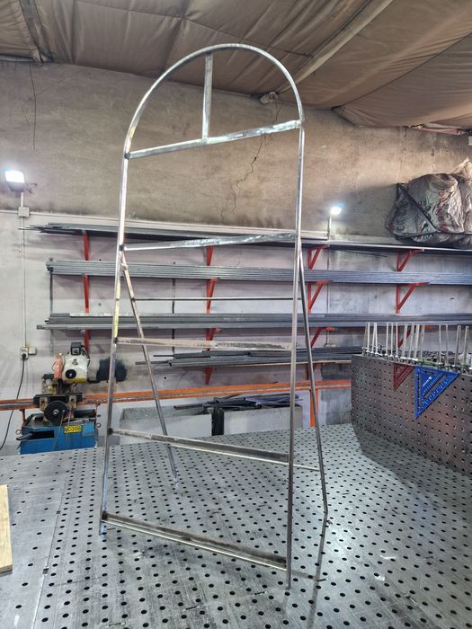 Сварочные работы,  стойка под гантели.