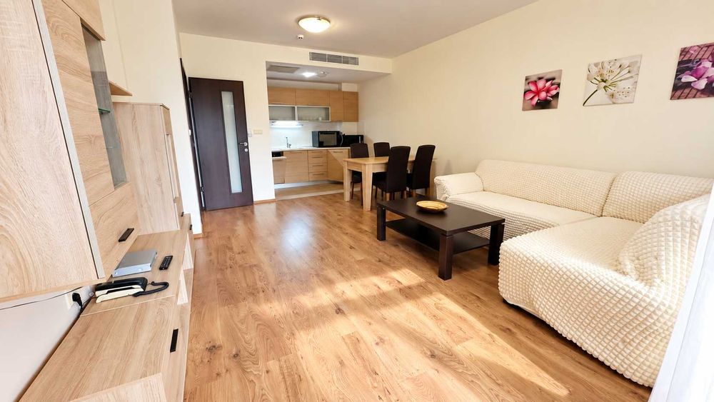 Продава се Двустаен апартамент в к.к. Слънчев бряг - 100 кв.м за 880 €/кв.м - Снимка #1