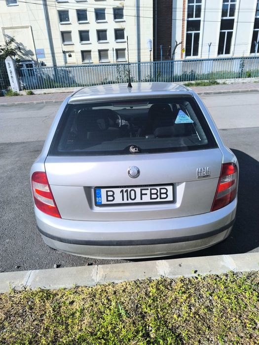 Vând Skoda Fabia 1.2 benzină (HTP), mașină economică și ușor de întreținut. – 78.583 km REALI – al doilea proprietar – economică
