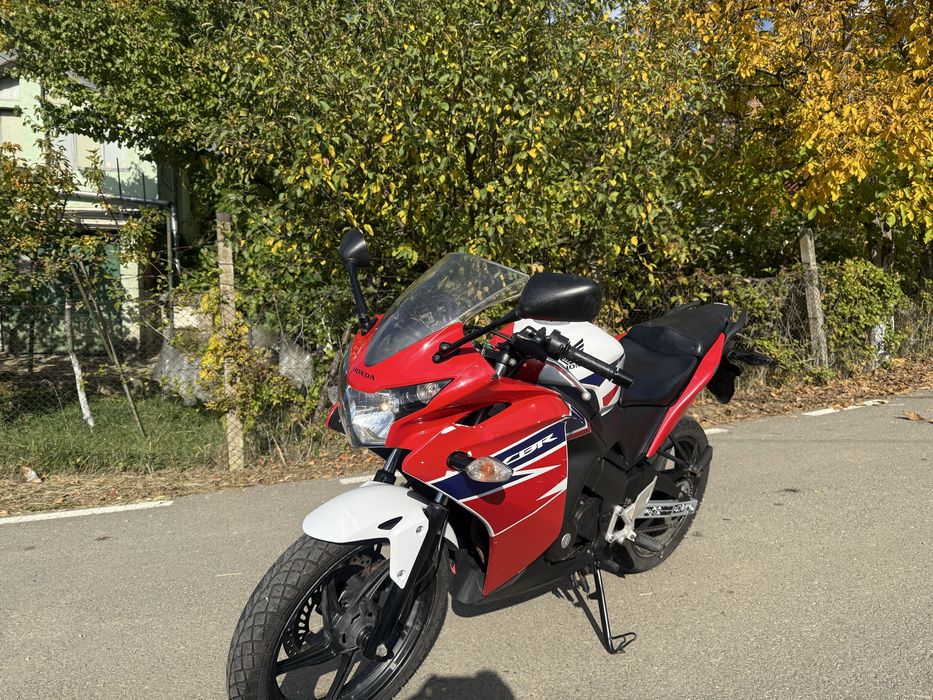 Honda cbr 125 jc50