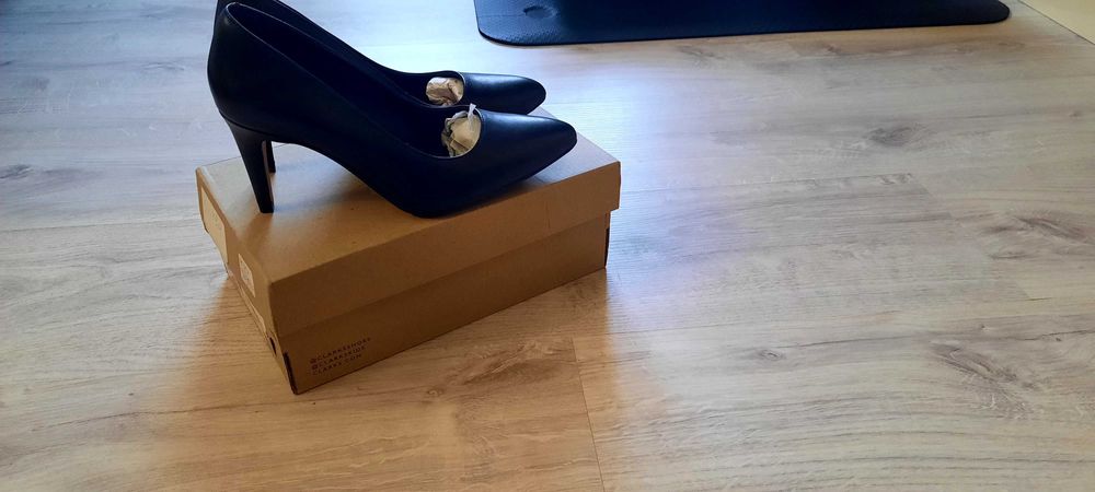 Кожанные туфли Clarks