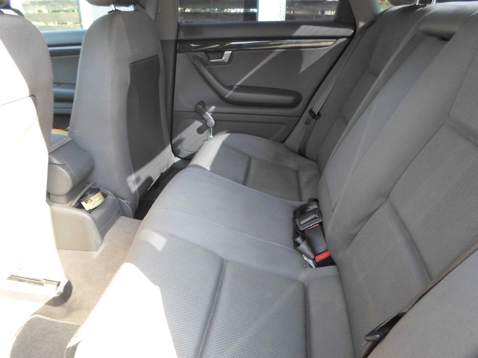 AUDI A4 2004 — imagine 4