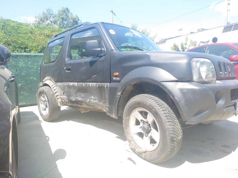 Vand Suzuki Jimny avariat, an 2005 BENZINA 1,3