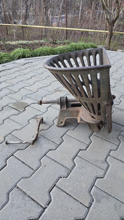 Tocător manual fructe