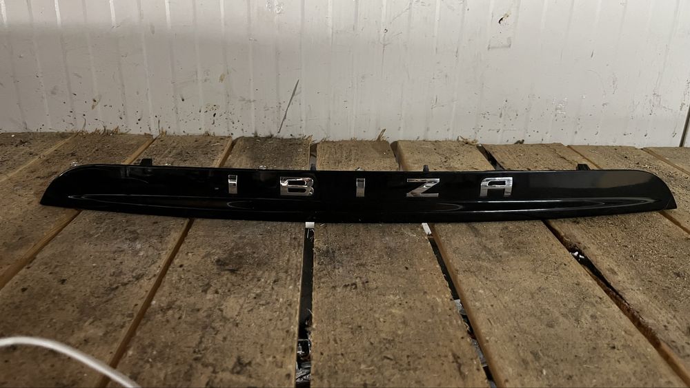 Лайстна багажник Seat Ibiza 2010-2015