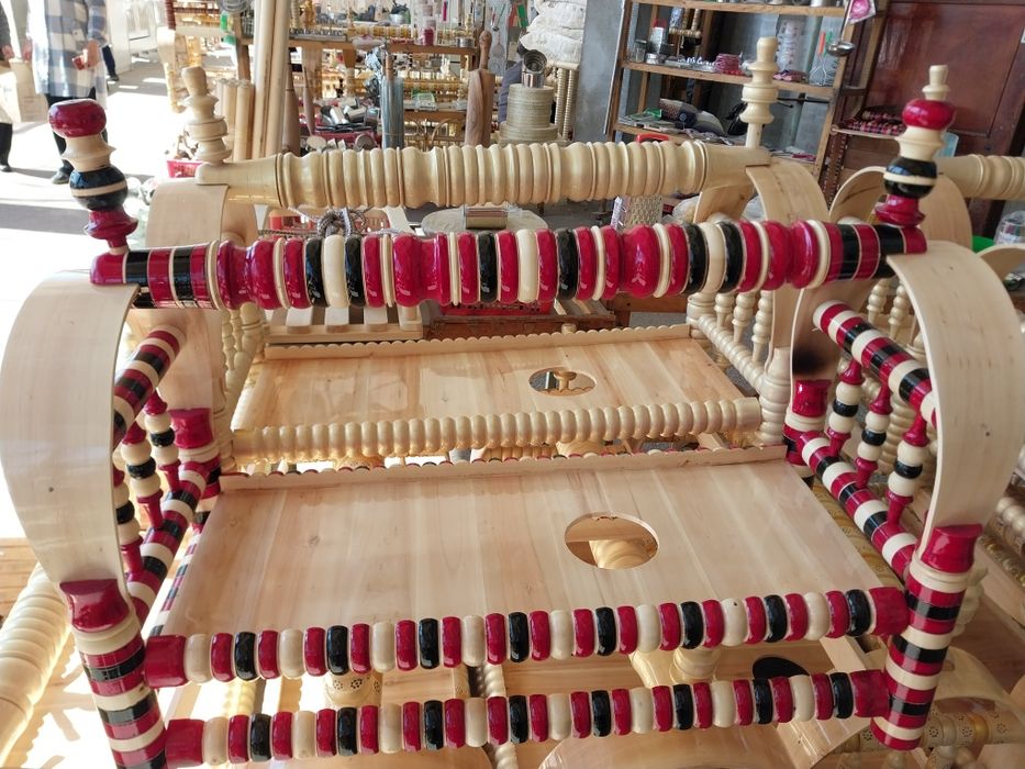 Beshik keng turdagi hamma anjomlari bilan sotiladi birinchi qol sifat