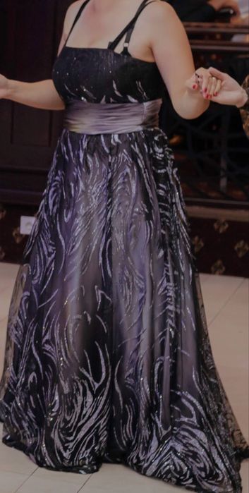 Rochie de seara neagra cu sclipici