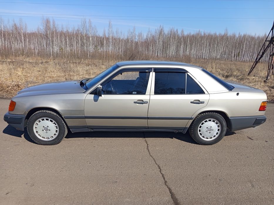 Продам Мерседес Бенз W124