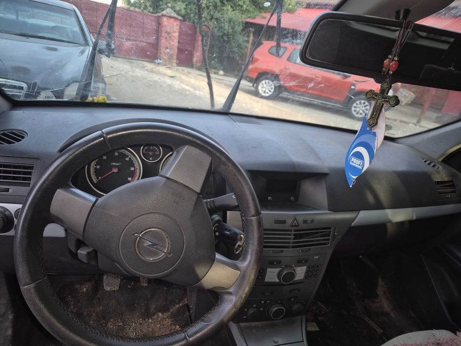 Opel Astra H, an 2007.