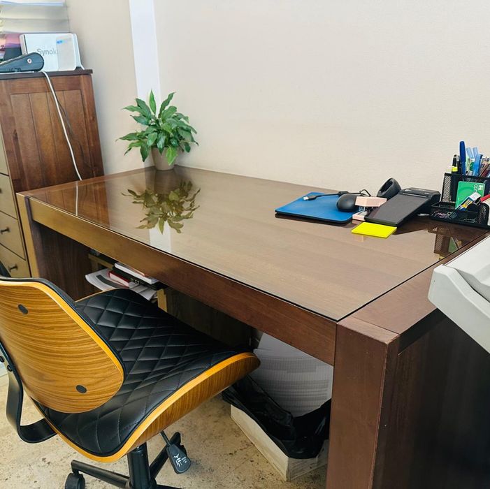 Birou Lemn Masiv cu Sticlă Mobexpert
