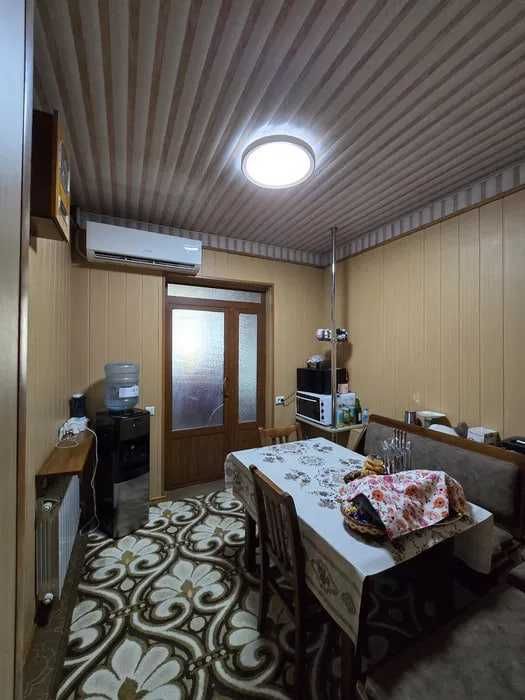 Qaratosh da 4 xonali Kvartira Sotiladi Arzon narxda !!!