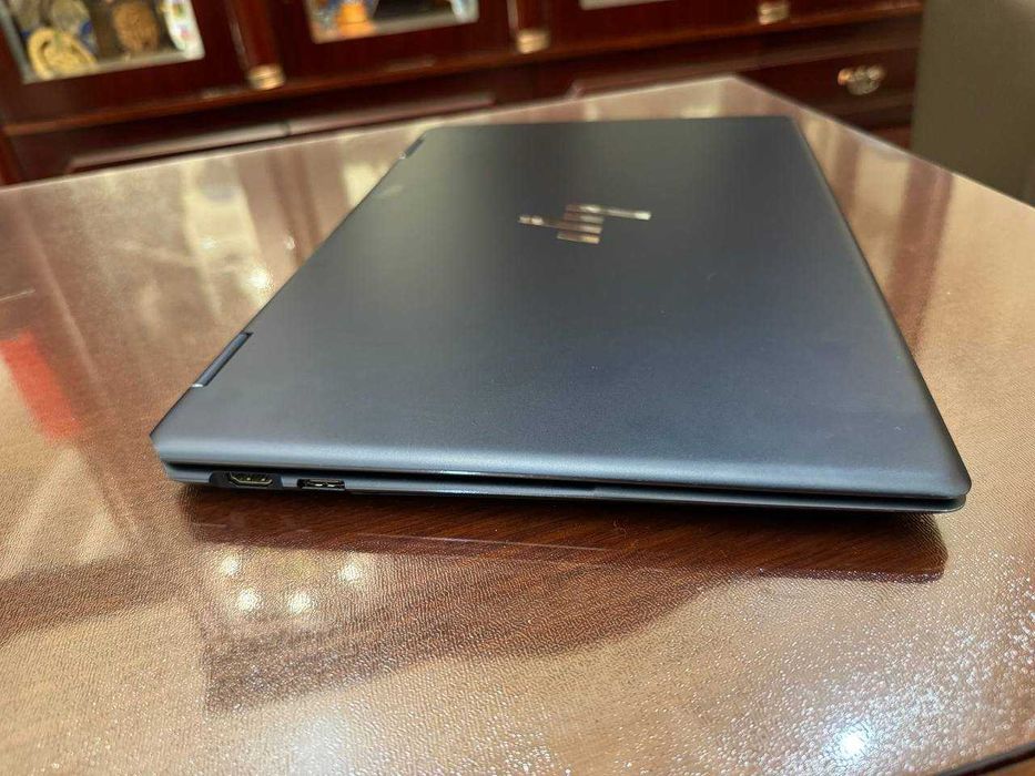 HP Spectre x360 16-f0xxx / Intel Core i7 / 16GB / 512GB SSD