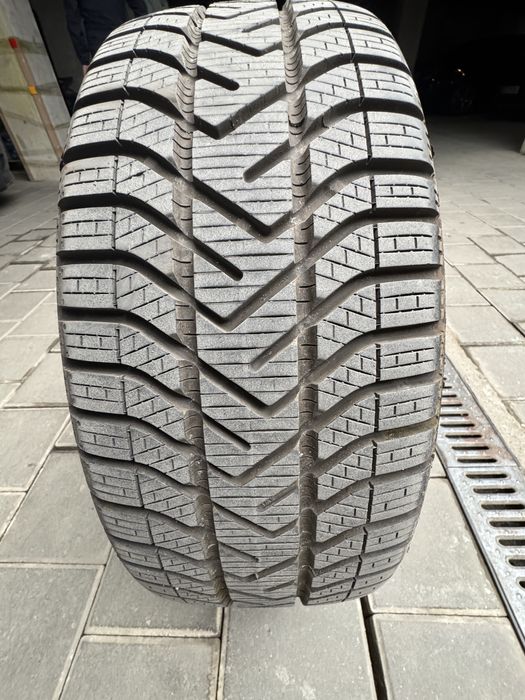 Set 4 roți complete BMW 205/55 R16 – Cauciucuri/Anvelope M+S Pirelli