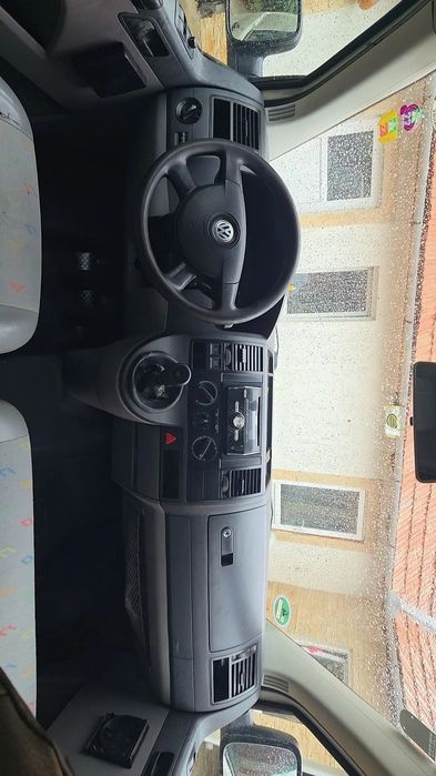 Vând Volkswagen T5 1.9 tdi 2009