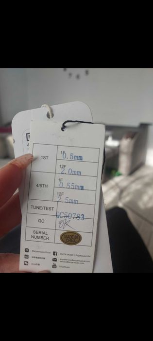 Срочно продам гитару