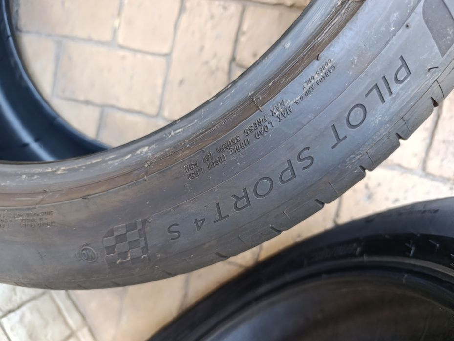 Летни гуми Michelin 325/35/22 Pilot sport 4 S Dot 2023